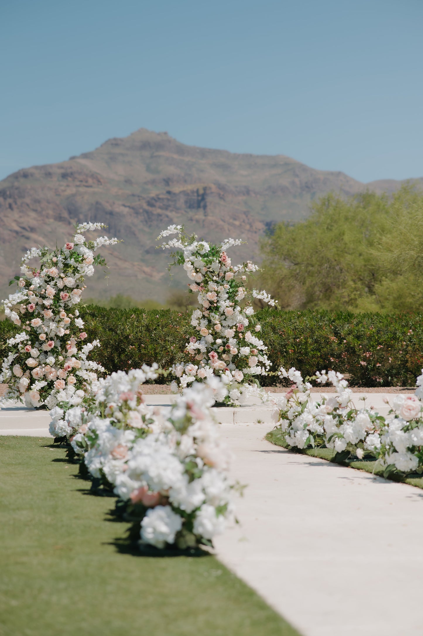 Halo Floral Pillars